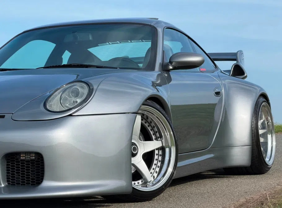 Porsche widebody